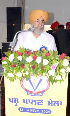 Dr. Jatinder Paul Singh Gill. Vice Chancellor Addressing